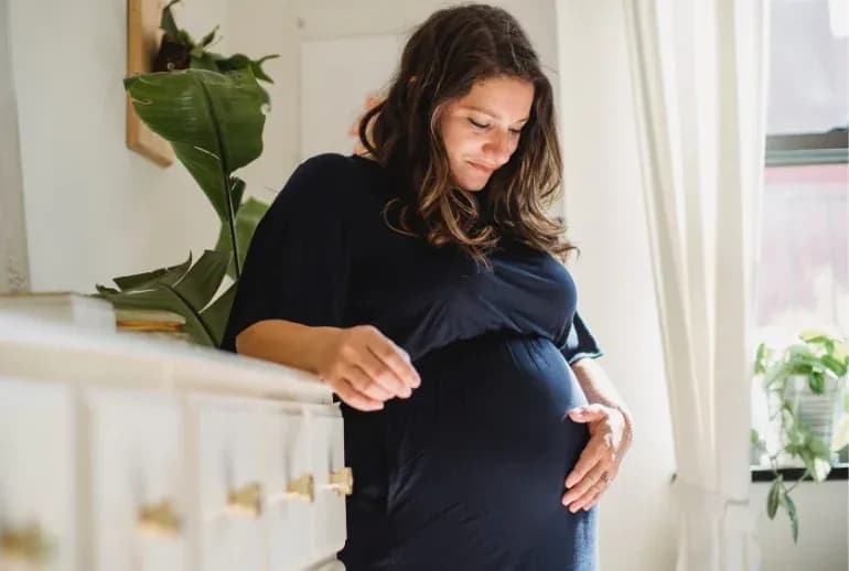 Jak pomóc kobiecie w ciąży i zmniejszyć jej stres oraz lęki